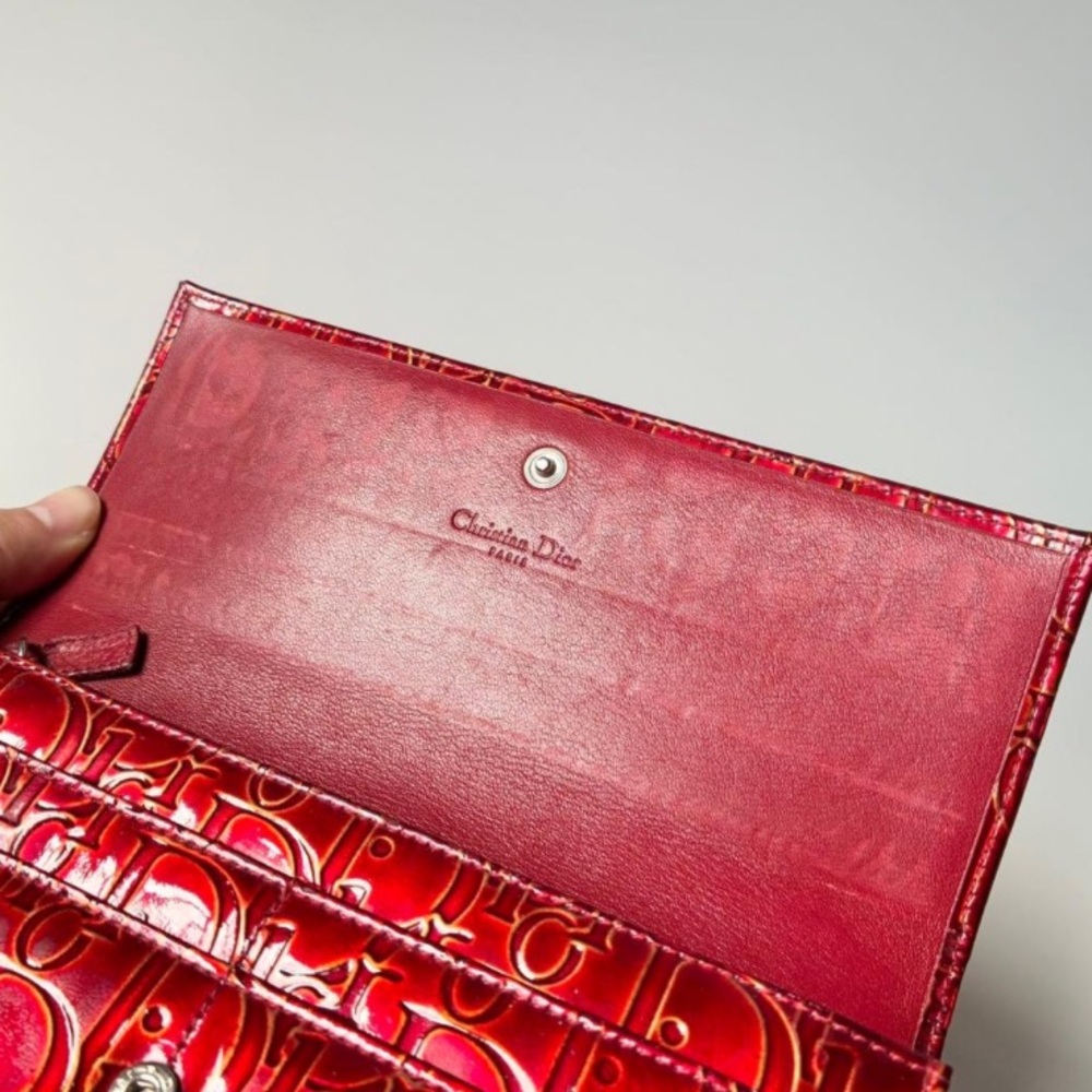 Dior Red Embossed Patent Leather Continental Wallet - Picture 4 of 16